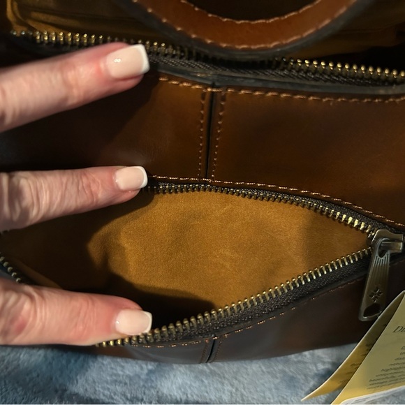 Patricia Nash Distressed Vintage Leather Argenta Handbag with Zipper in Cognac - Picture 4 of 11